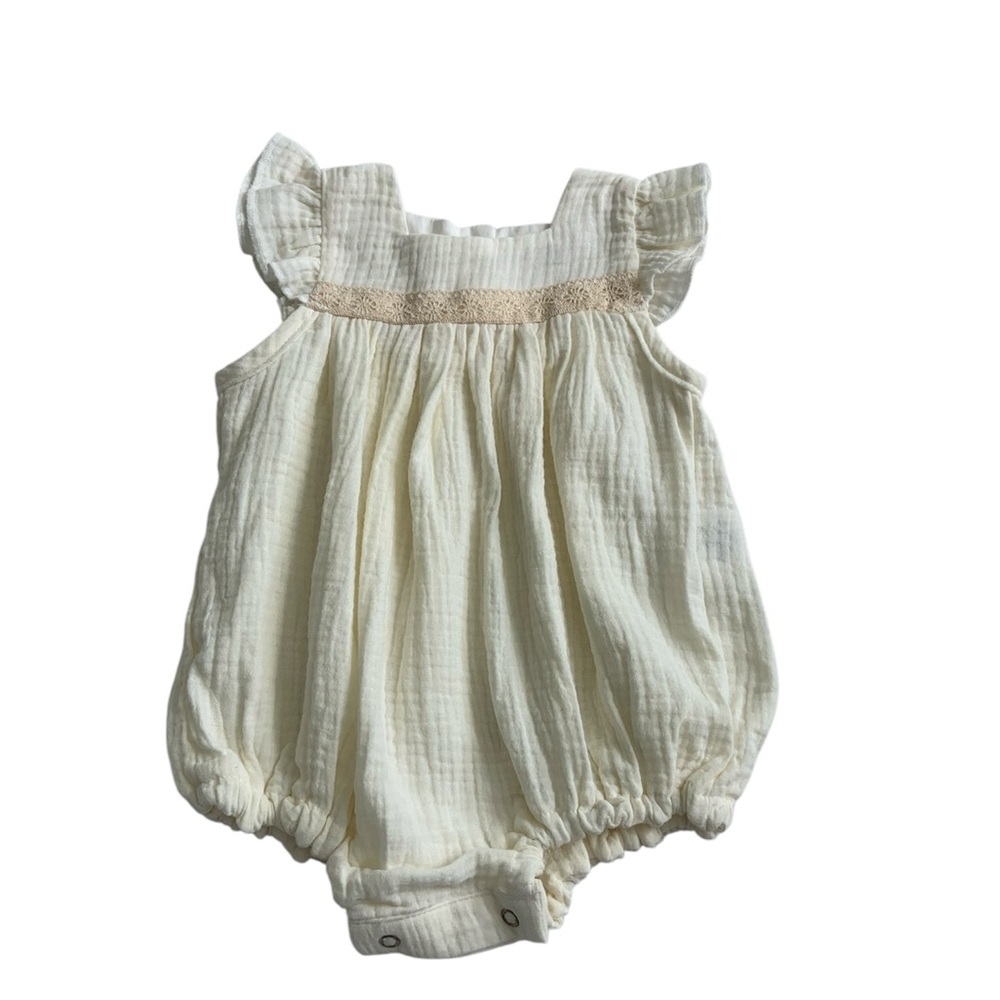 Cream Ruffled NWOT Baby Romper